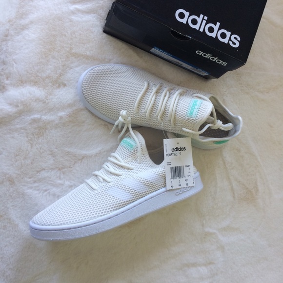 NEW IN BOX Adidas Sneakers - Picture 1 of 4